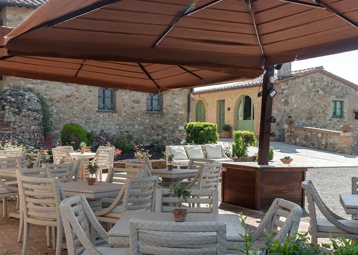 Il Castagno Wine & * Siena