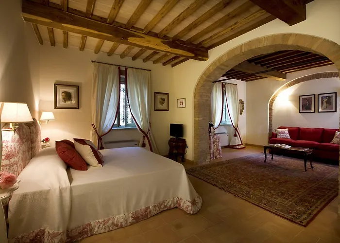 Il Castagno Wine & * Siena