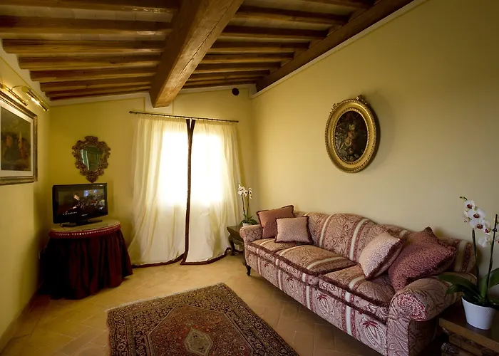 Il Castagno Wine & Çiftlik konaklama Siena